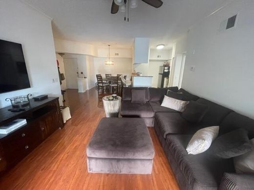 Residential complexes in Boynton Beach, Palm Beach