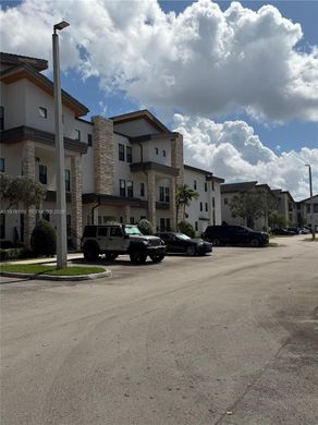 Complesso residenziale a Doral, Miami-Dade County