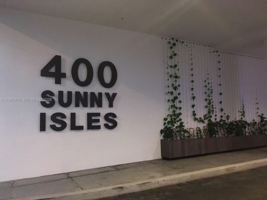 Residential complexes in Sunny Isles Beach, Miami-Dade