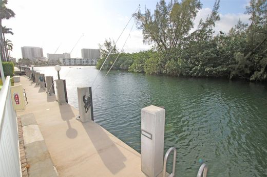 Komplex apartman Pompano Beach, Broward County