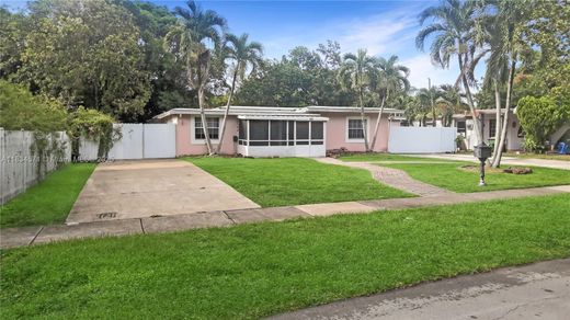 Villa in North Miami, Miami-Dade County