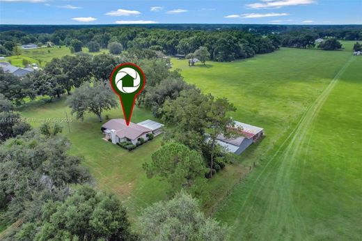 Villa in Summerfield, Marion County