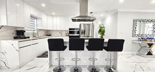 Villa in Miami, Miami-Dade County