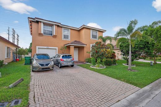 Villa in Coral Springs, Broward County