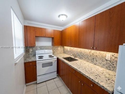 Residential complexes in Miami, Miami-Dade