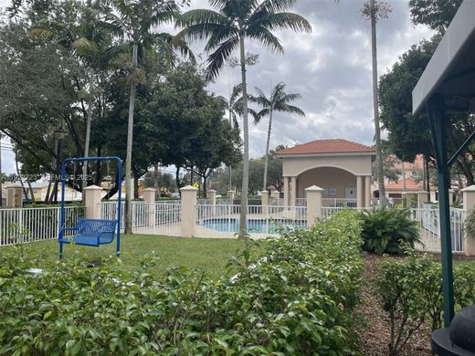 Αστικό ακίνητο σε Tamarac, Broward County