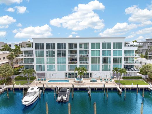 Residential complexes in Fort Lauderdale, Broward County
