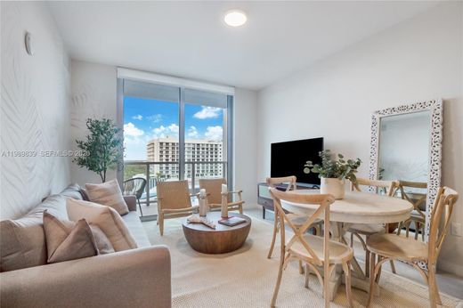 Residential complexes in Miami, Miami-Dade