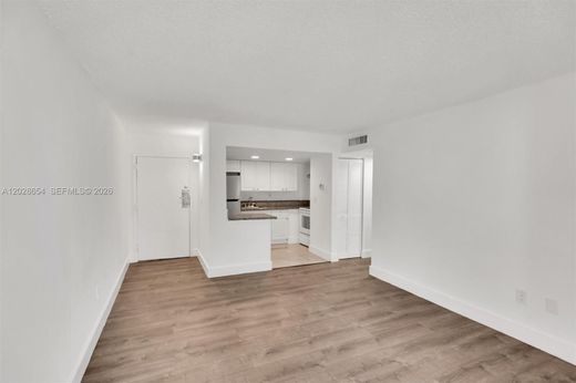 Residential complexes in Miami, Miami-Dade