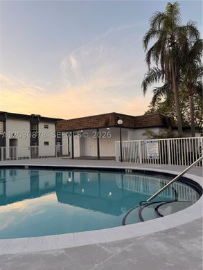 Complesso residenziale a Miami, Miami-Dade County