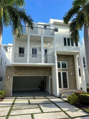 ﻓﻴﻼ ﻓﻲ Doral, Miami-Dade County