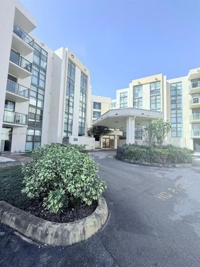 Residential complexes in Miami, Miami-Dade