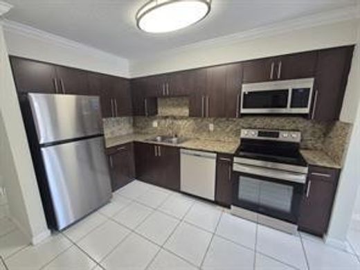Townhouse in Hollywood, Broward County