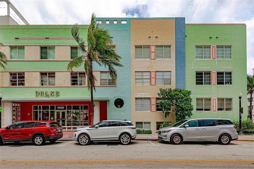 Complexes résidentiels à Miami Beach, Comté de Miami-Dade