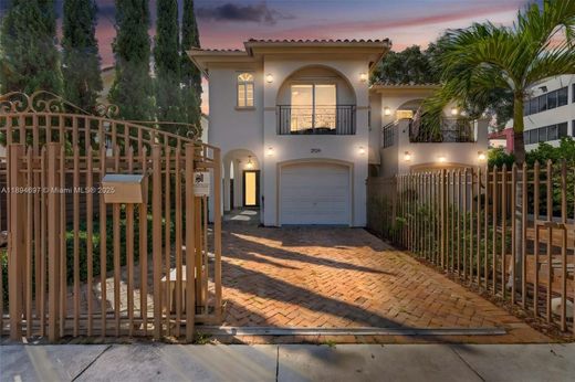 ‏בית בעיר ב  מיאמי, Miami-Dade County