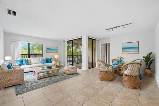 Residential complexes in Coconut Creek, Broward County