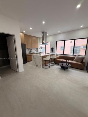 Complesso residenziale a Miami, Miami-Dade County