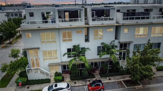 Townhouse in Doral, Miami-Dade