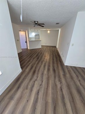 Residential complexes in Margate, Broward County