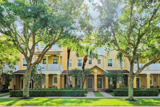 Townhouse in Jupiter, Palm Beach
