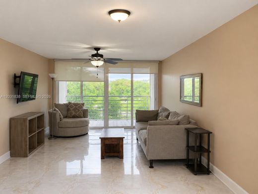 Residential complexes in Davie, Broward County