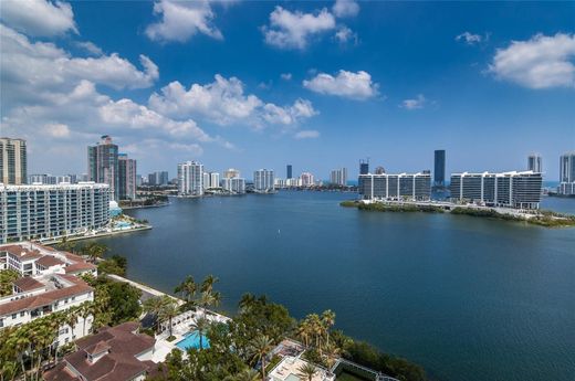 Villa - Aventura, Miami-Dade County