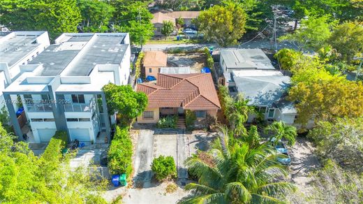 ﻓﻴﻼ ﻓﻲ ميامي، فلوريدا, Miami-Dade County