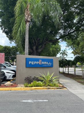 Kamienica w Miami, Miami-Dade County
