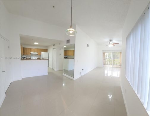 Complexes résidentiels à Miramar, Comté de Broward