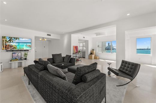 Residential complexes in Miami Beach, Miami-Dade