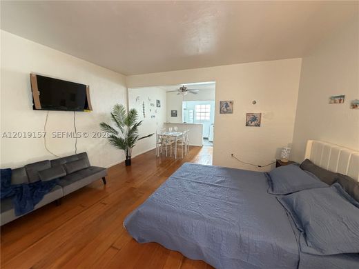 Complexes résidentiels à Miami Beach, Comté de Miami-Dade