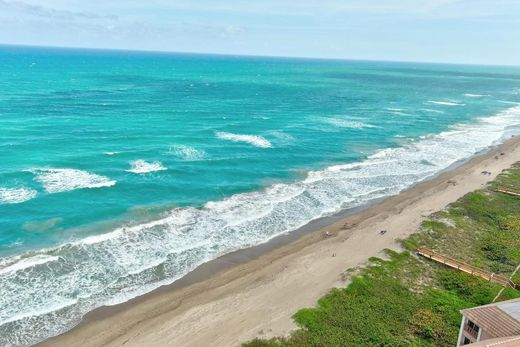 Residential complexes in Stuart, Martin County