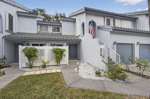 Residential complexes in Boynton Beach, Palm Beach