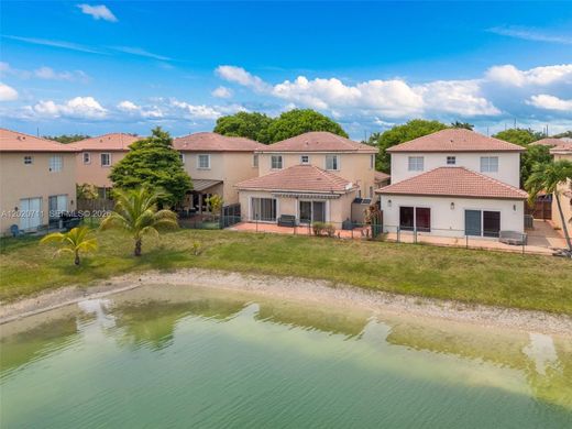 Villa in Doral, Miami-Dade