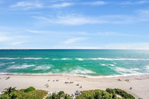 Residential complexes in Sunny Isles Beach, Miami-Dade