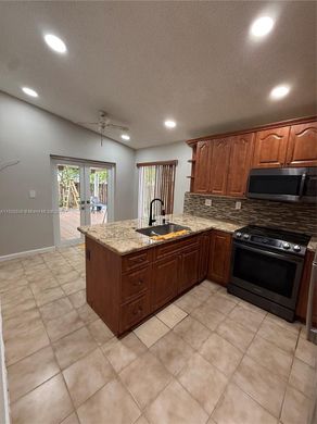 Willa w Hialeah, Miami-Dade County