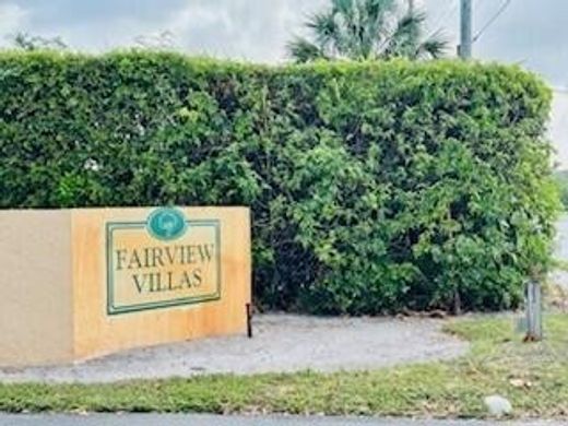 Residential complexes in West Palm Beach, Palm Beach