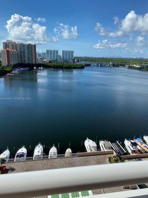 Residential complexes in Sunny Isles Beach, Miami-Dade