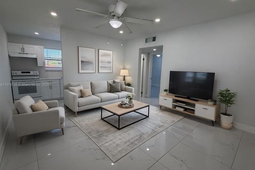 マイアミ, Miami-Dade Countyのアパートメント・コンプレックス