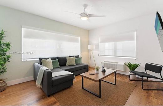 Komplex apartman Miami Beach, Miami-Dade County