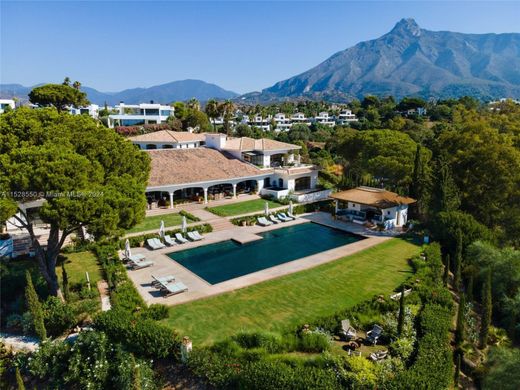 Villa for sale in Marbella