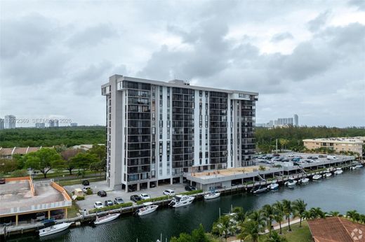 Wohnkomplexe in North Miami, Miami-Dade County