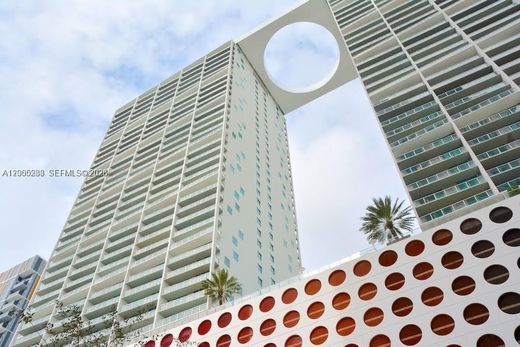 Kamienica w Miami, Miami-Dade County