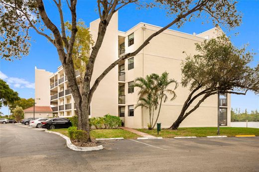 Complexes résidentiels à Oakland Park, Comté de Broward