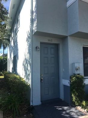 Townhouse in Riviera Beach, Palm Beach