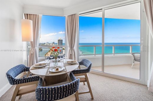 Residential complexes in Miami Beach, Miami-Dade