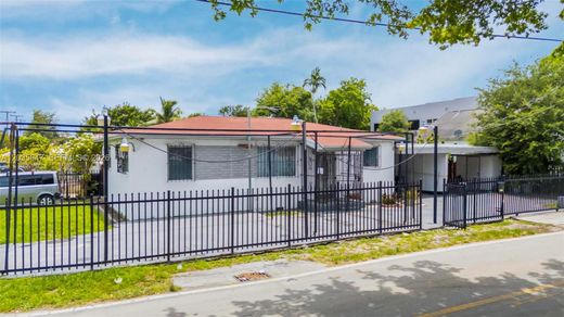 Villa in Miami, Miami-Dade County