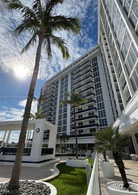 Complesso residenziale a Bal Harbour, Miami-Dade County