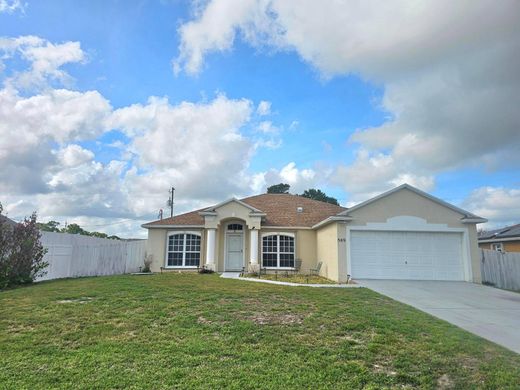 Villa in Port Saint Lucie, Saint Lucie County