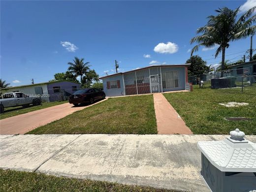 Villa in Miami, Miami-Dade